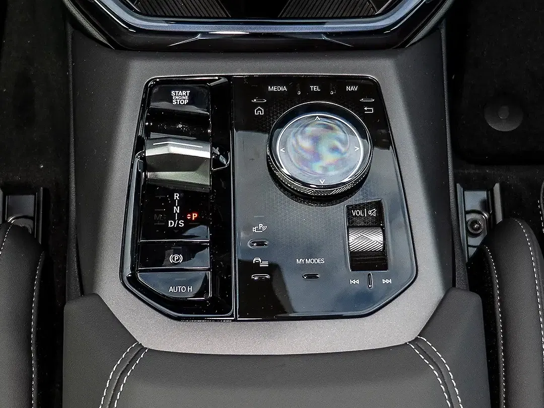 BMW X3 - Thumbnail 9