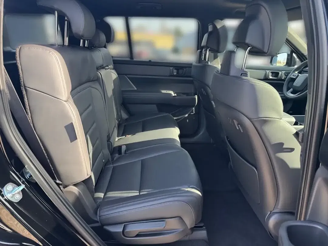 Hyundai SANTA FE - Thumbnail 13