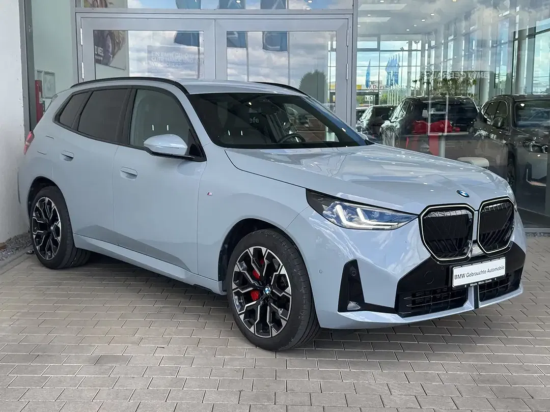 BMW X3 - Thumbnail 2