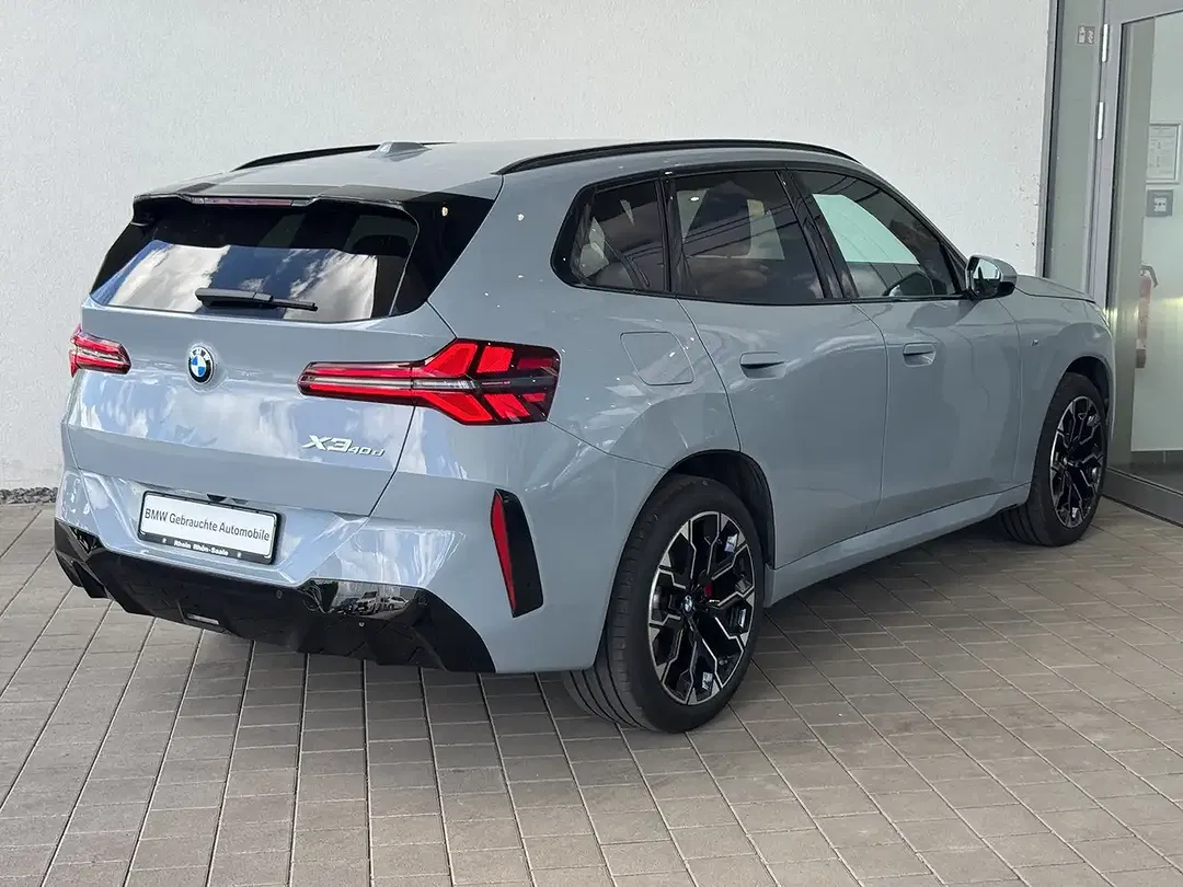 BMW X3 - Thumbnail 3