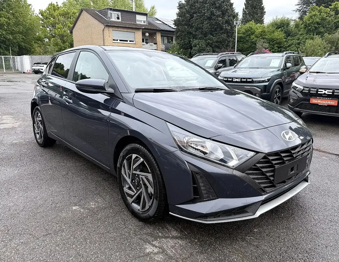 Hyundai i20 - Thumbnail 4