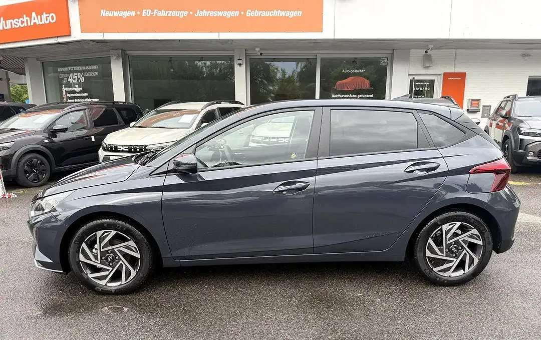 Hyundai i20 - Thumbnail 5