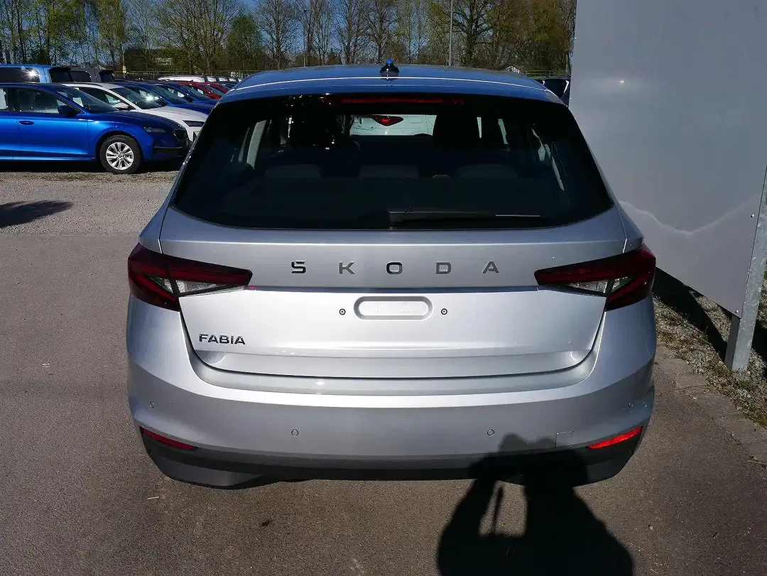 Skoda Fabia - Thumbnail 3