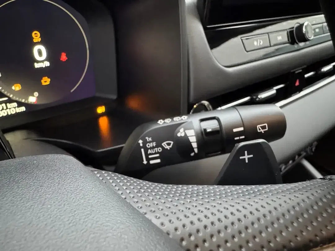 Mitsubishi Outlander - Thumbnail 12