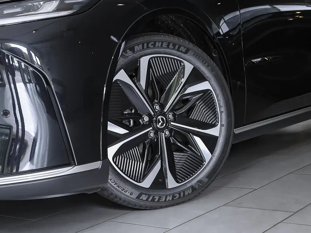 Mazda 6e - Thumbnail 14
