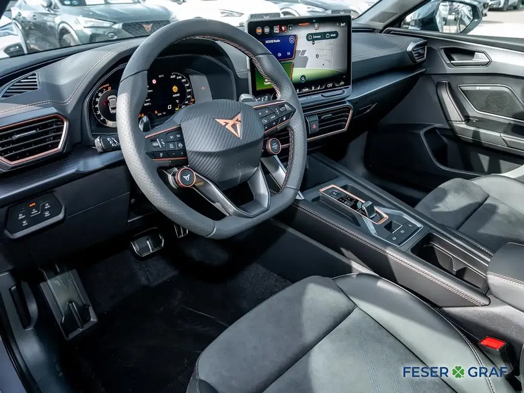 CUPRA Leon - Thumbnail 3
