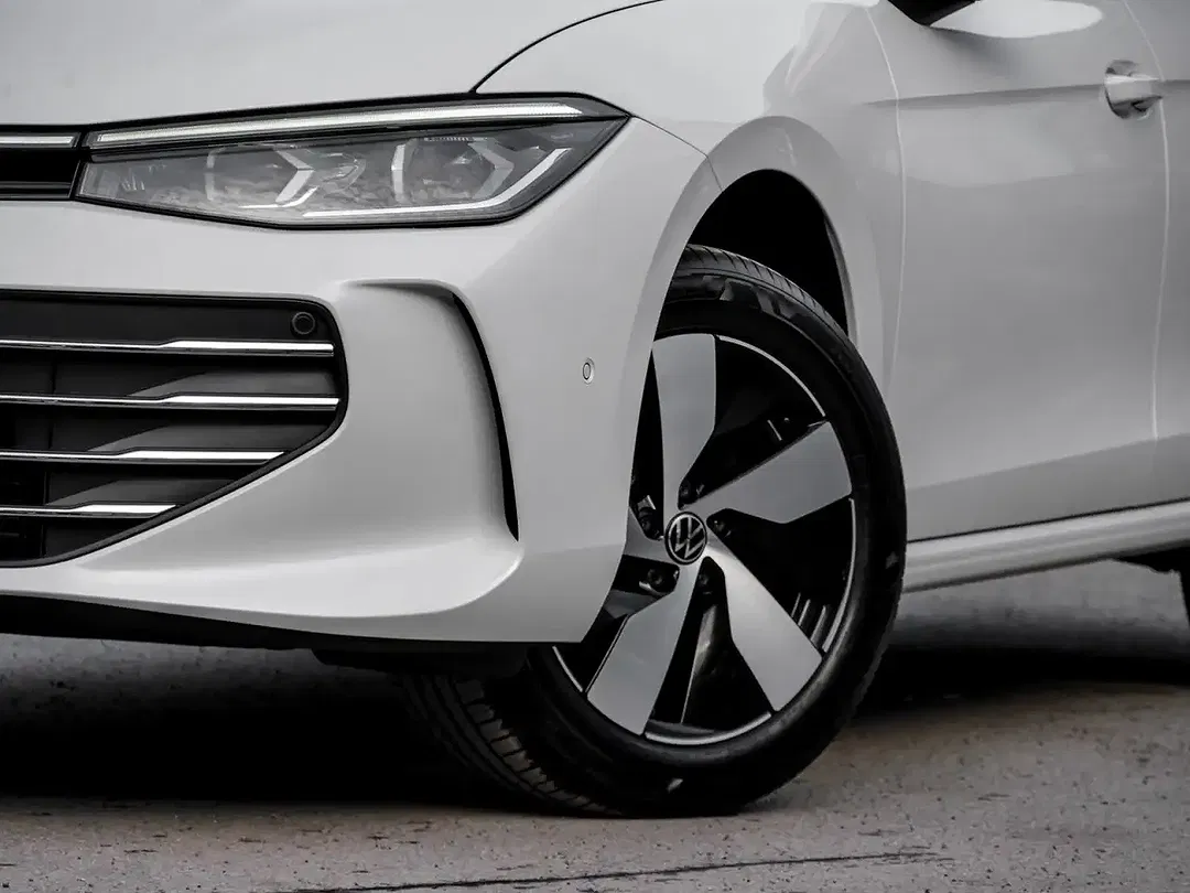 Volkswagen Passat Variant - Thumbnail 5