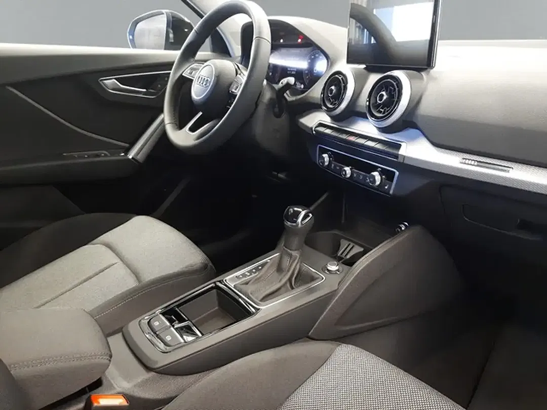Audi Q2 - Thumbnail 11