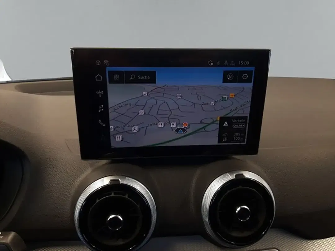 Audi Q2 - Thumbnail 12