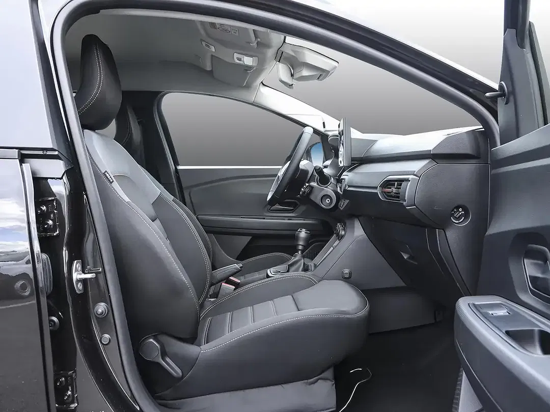 Dacia Sandero - Thumbnail 3