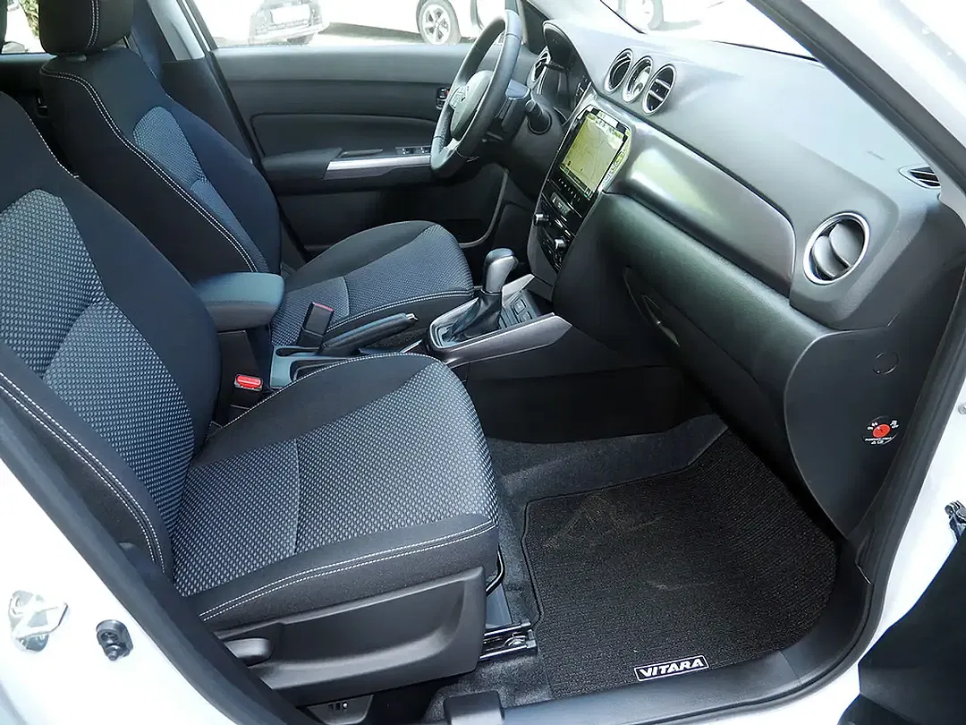 Suzuki Vitara - Thumbnail 8