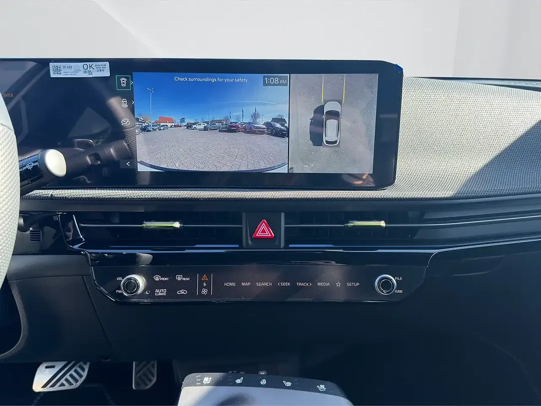 Kia EV6 - Thumbnail 13