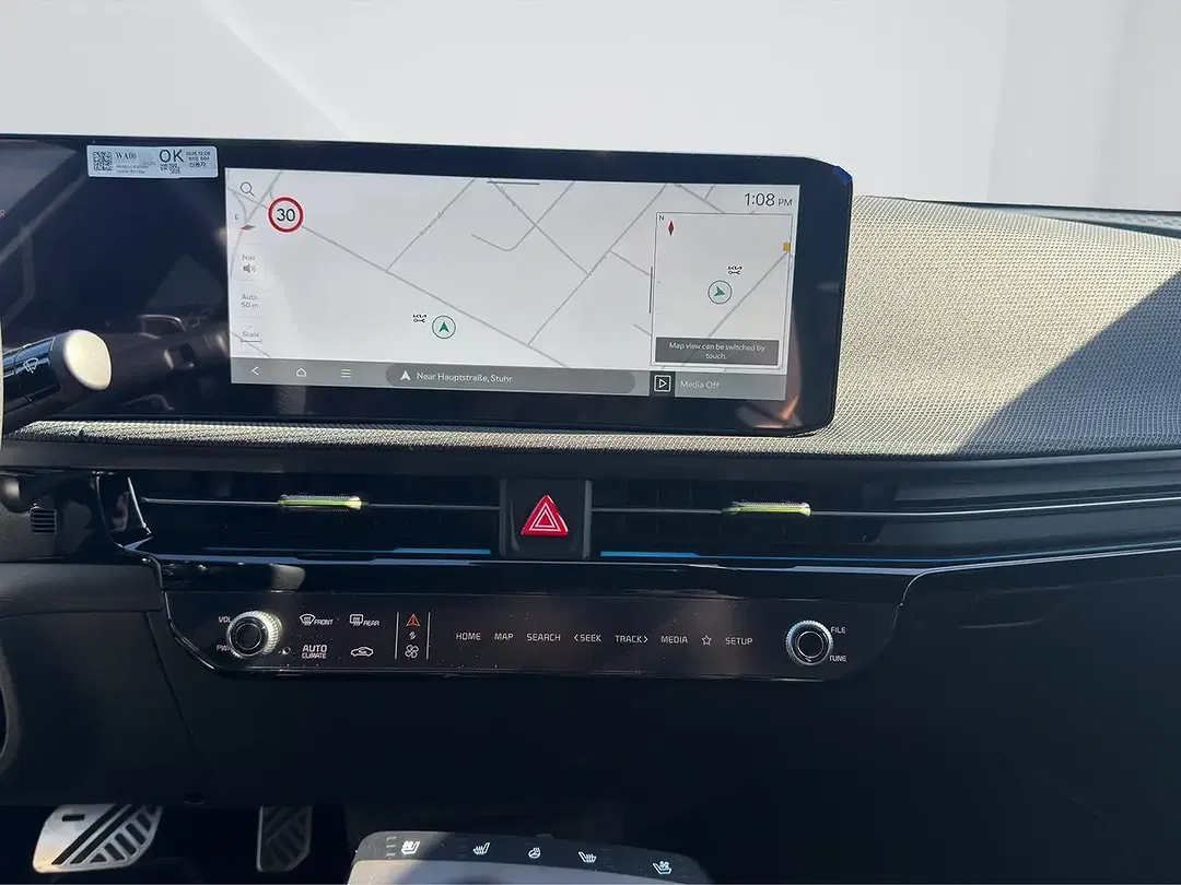 Kia EV6 - Thumbnail 14