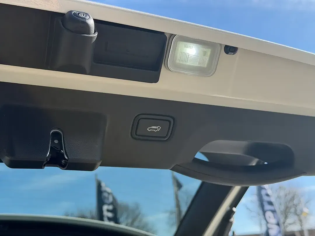 Kia EV6 - Thumbnail 22