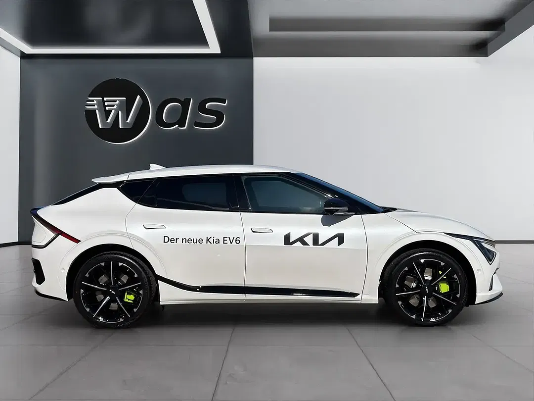 Kia EV6 - Thumbnail 5