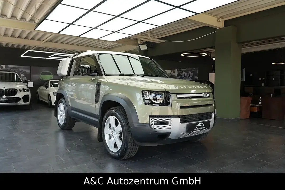 Land Rover Defender - Thumbnail 9