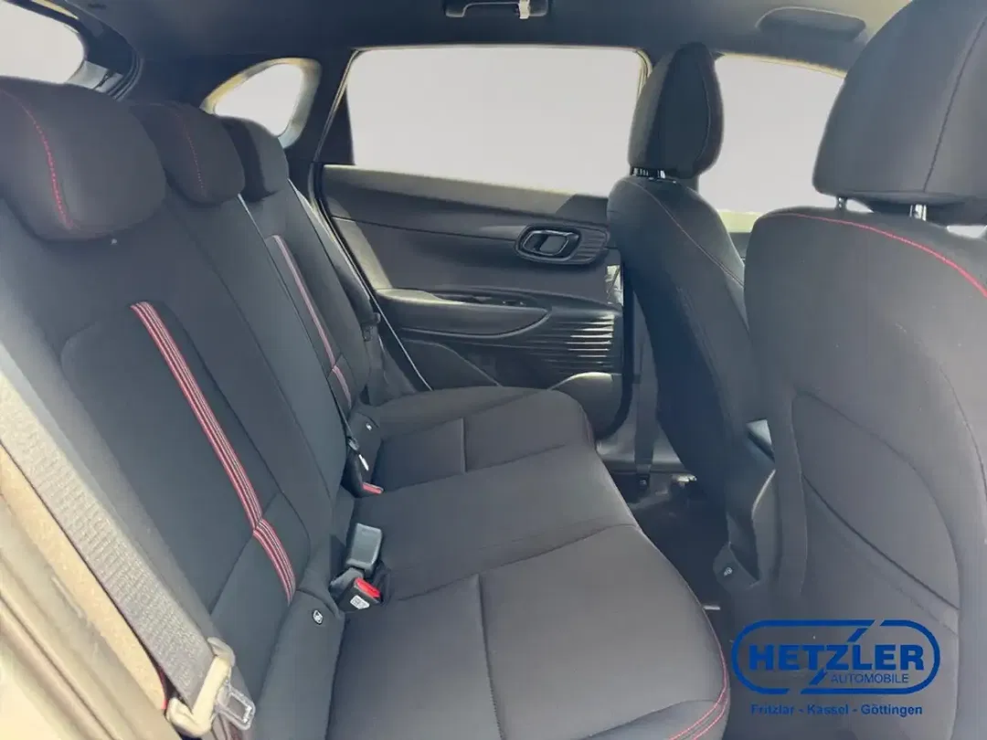 Hyundai i20 - Thumbnail 13