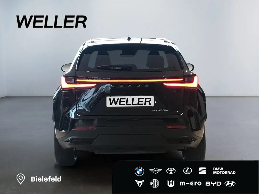 Lexus NX 450h+ - Thumbnail 3