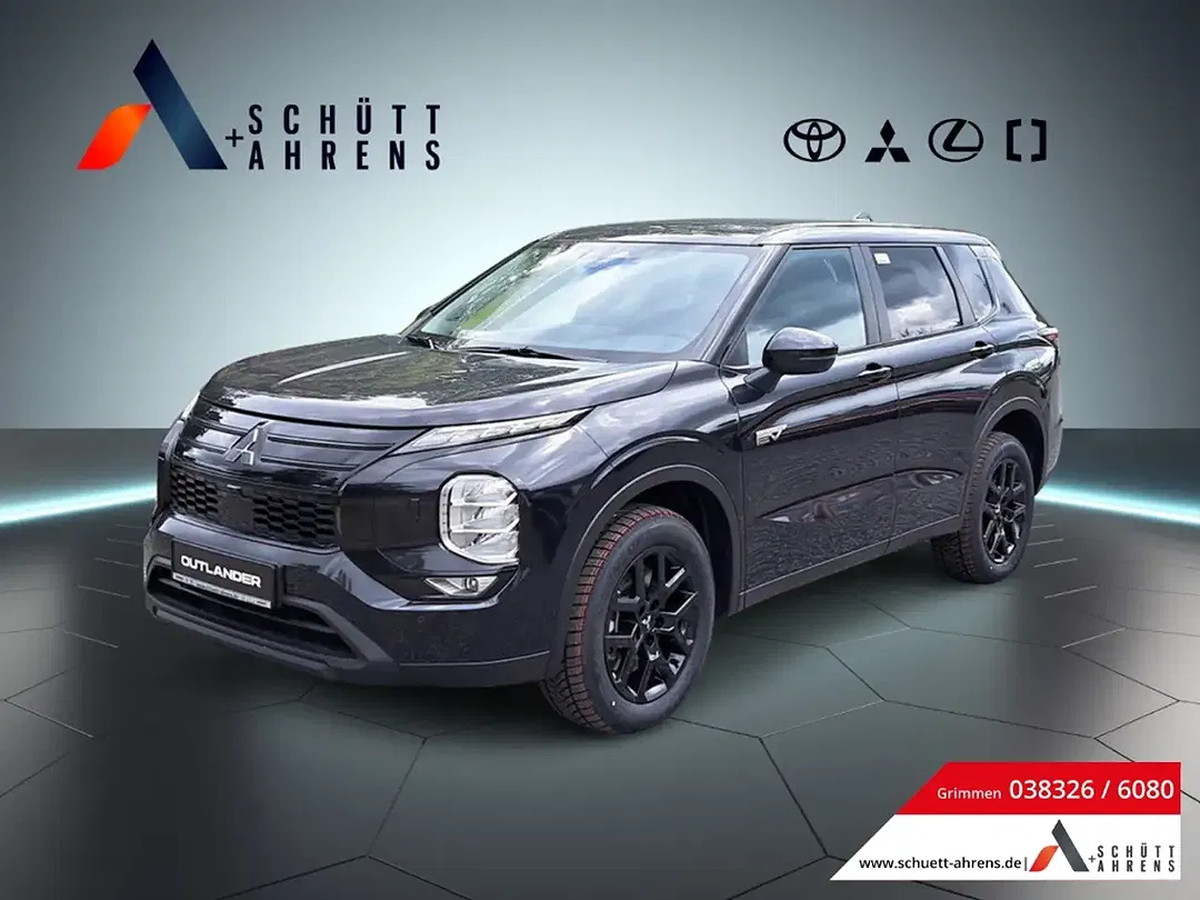 Mitsubishi Outlander - Thumbnail 1