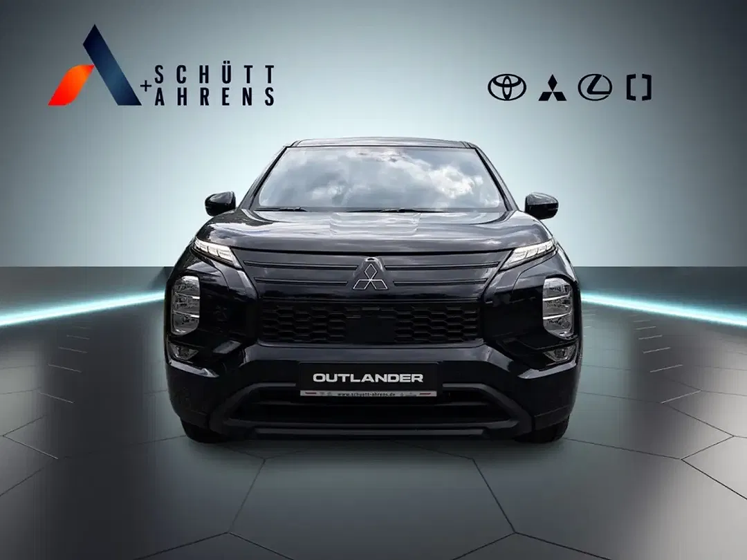 Mitsubishi Outlander - Thumbnail 12