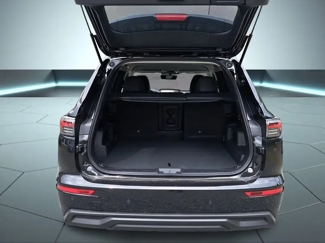 Mitsubishi Outlander - Thumbnail 14