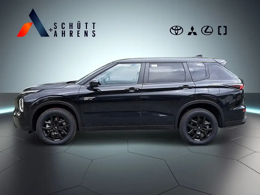 Mitsubishi Outlander - Thumbnail 2