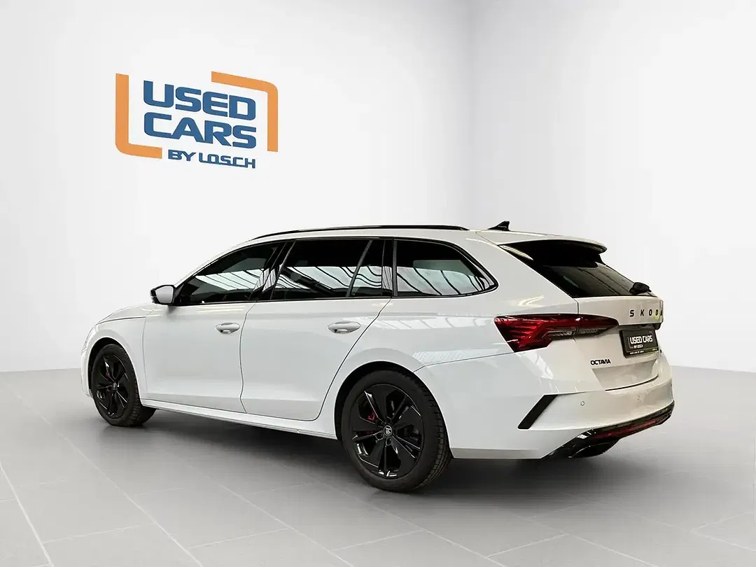 Skoda Octavia - Thumbnail 5