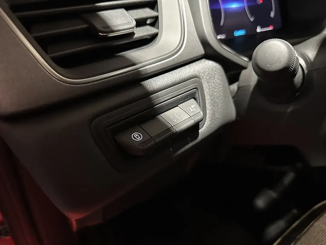 Renault Captur - Thumbnail 30