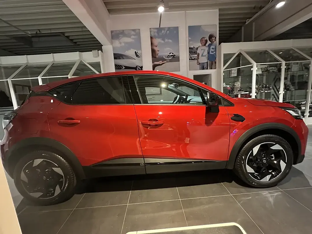 Renault Captur - Thumbnail 4