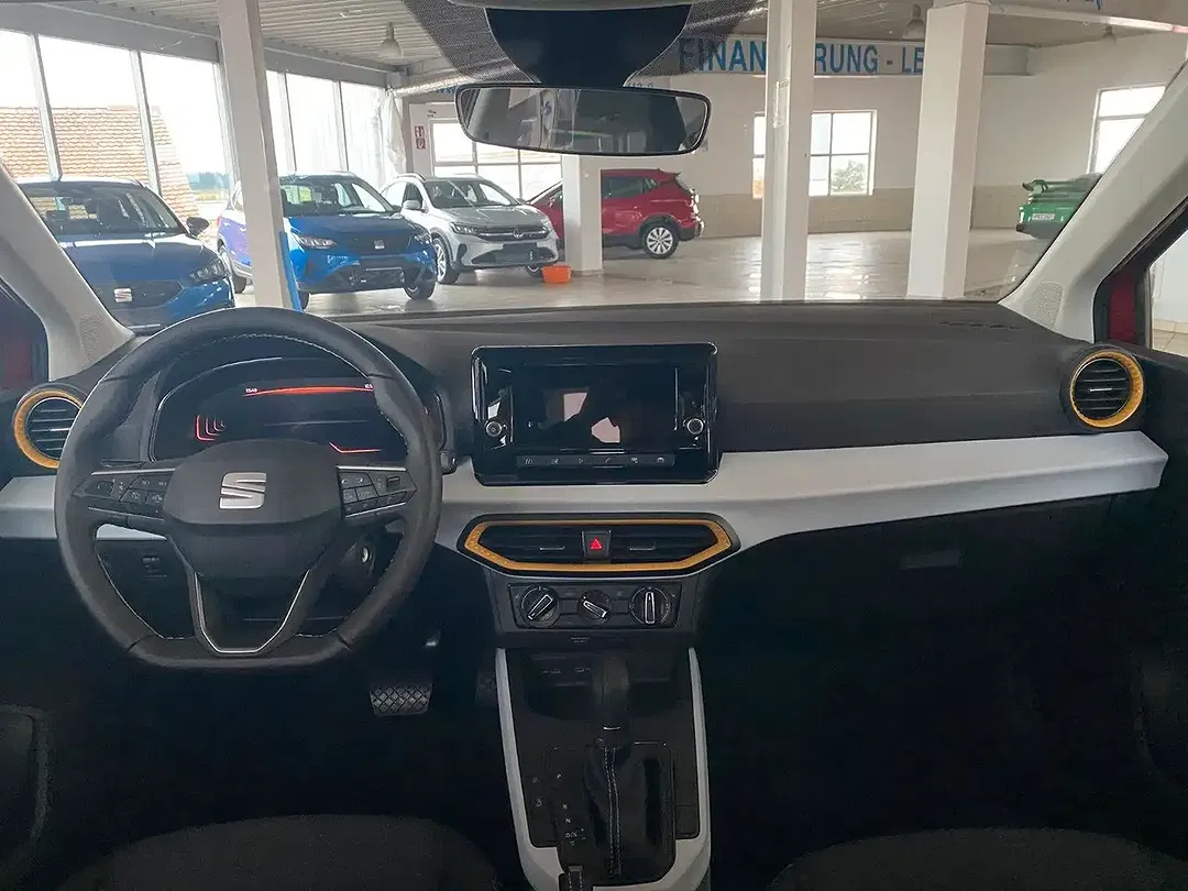 SEAT Arona - Thumbnail 11