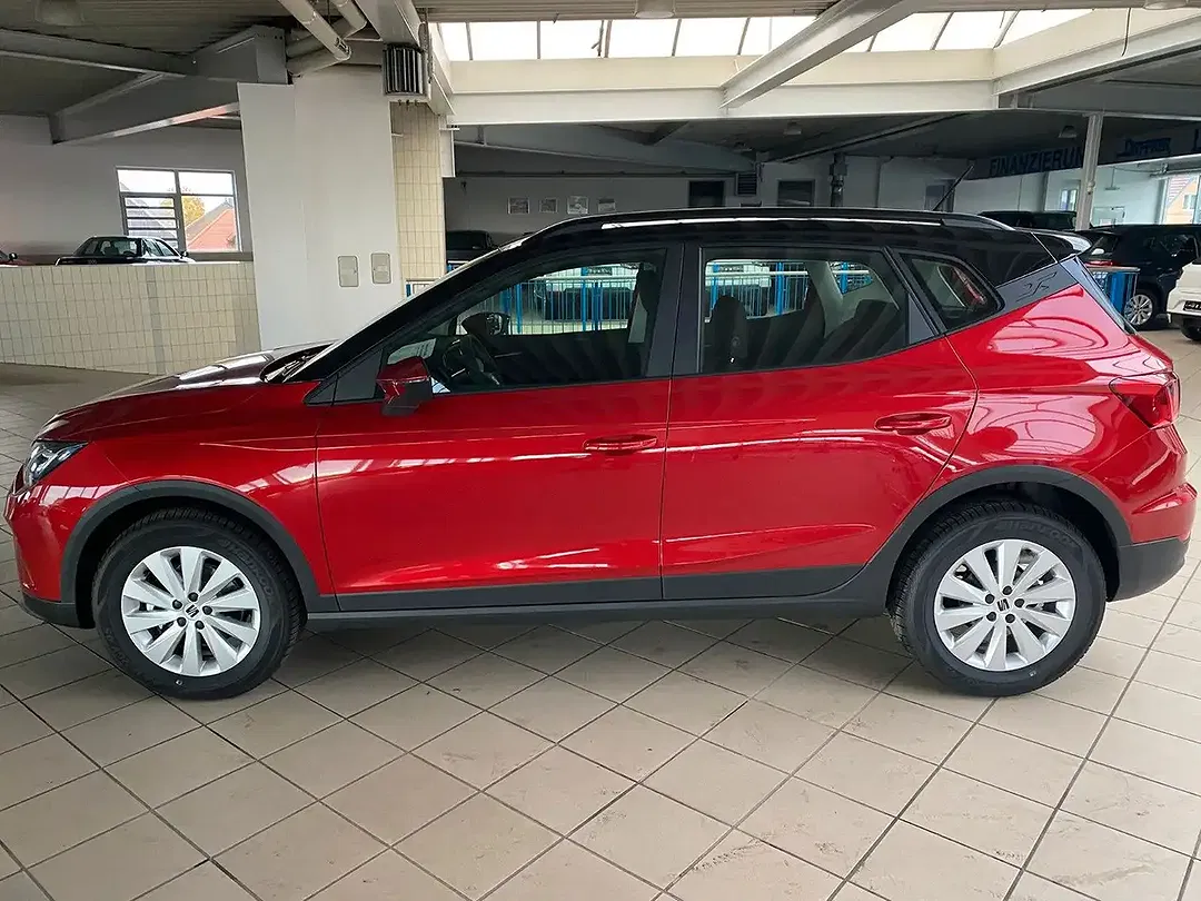 SEAT Arona - Thumbnail 8