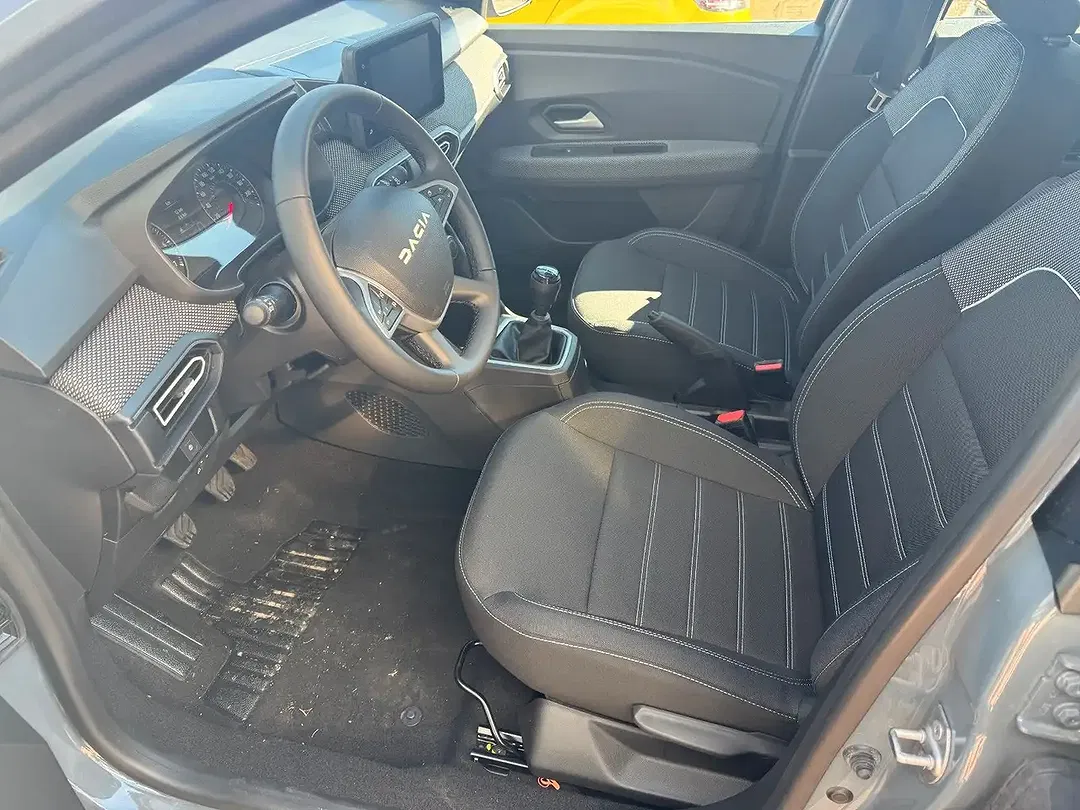 Dacia Sandero - Thumbnail 10
