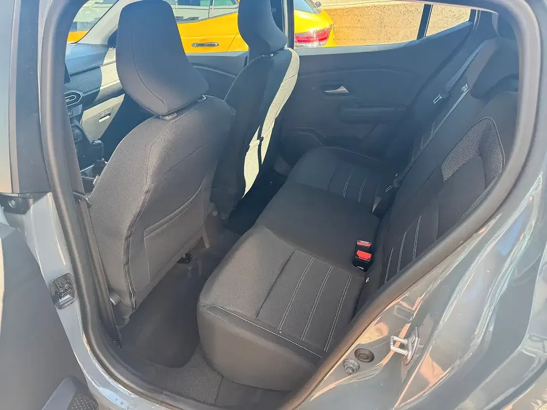 Dacia Sandero - Thumbnail 11