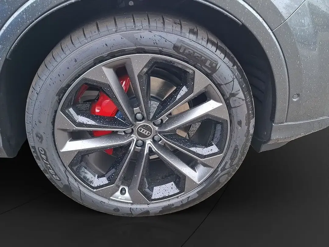 Audi Q7 - Thumbnail 12
