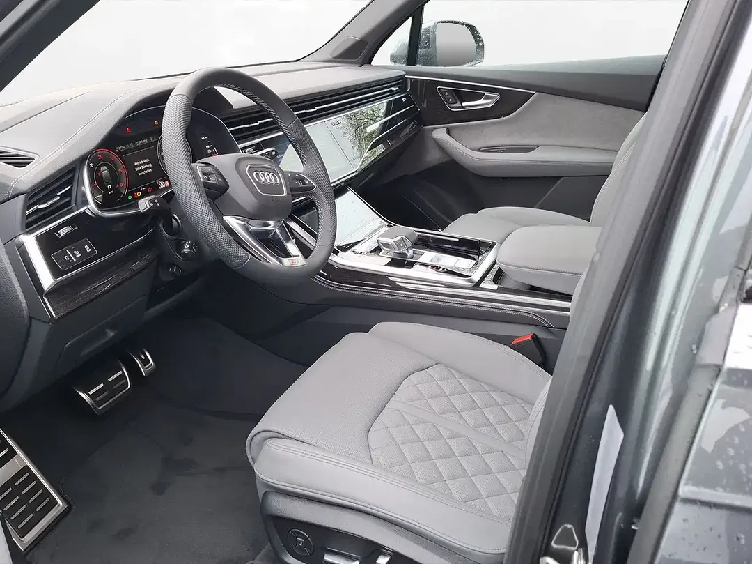 Audi Q7 - Thumbnail 2