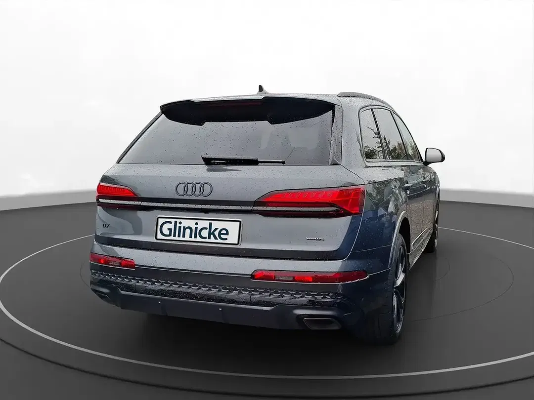 Audi Q7 - Thumbnail 9