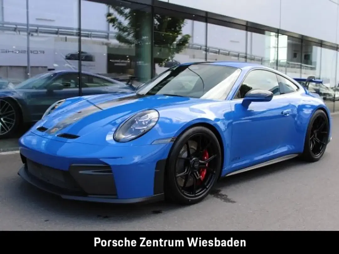 Porsche 992 - Thumbnail 1
