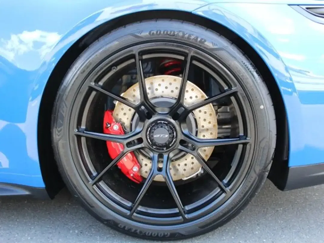 Porsche 992 - Thumbnail 14