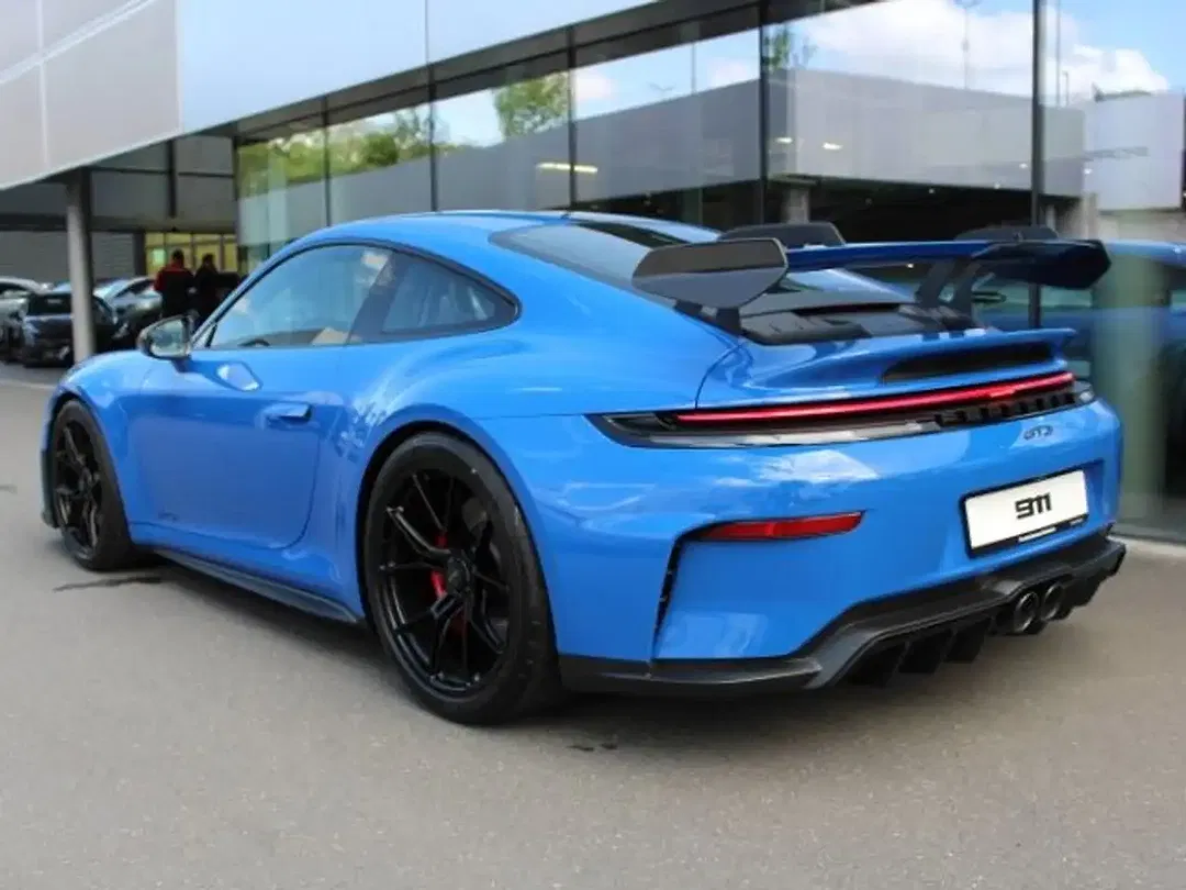 Porsche 992 - Thumbnail 3