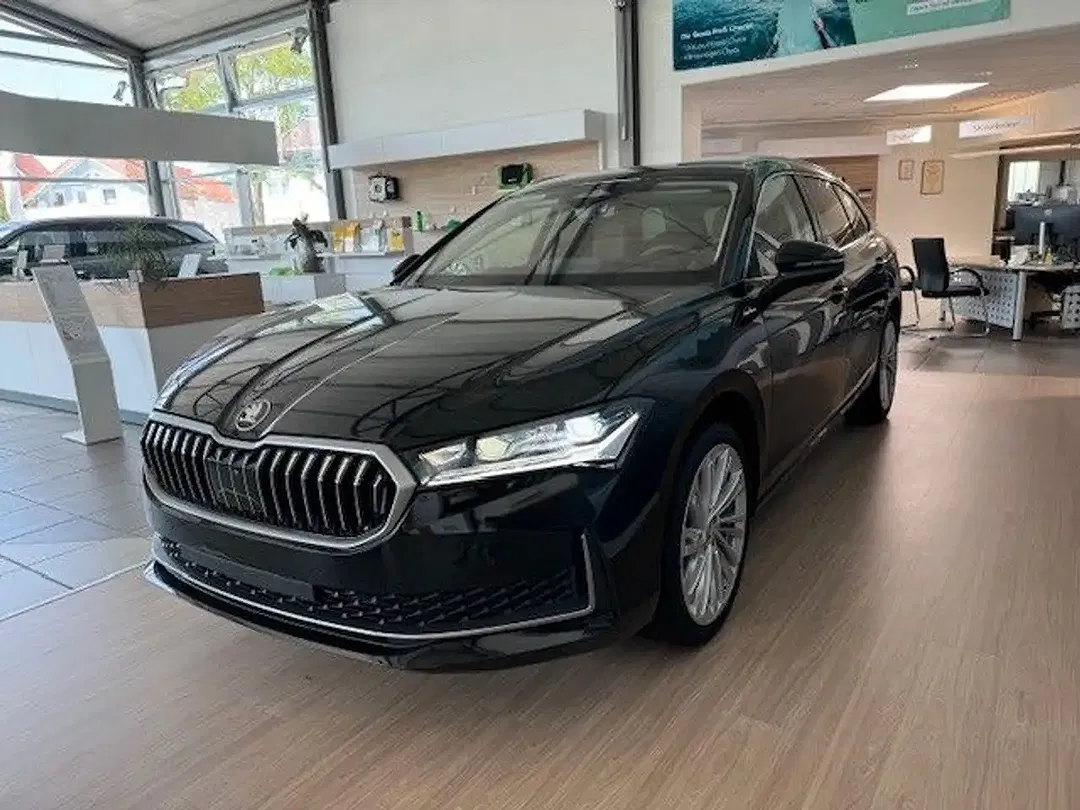 Skoda Superb - Thumbnail 4