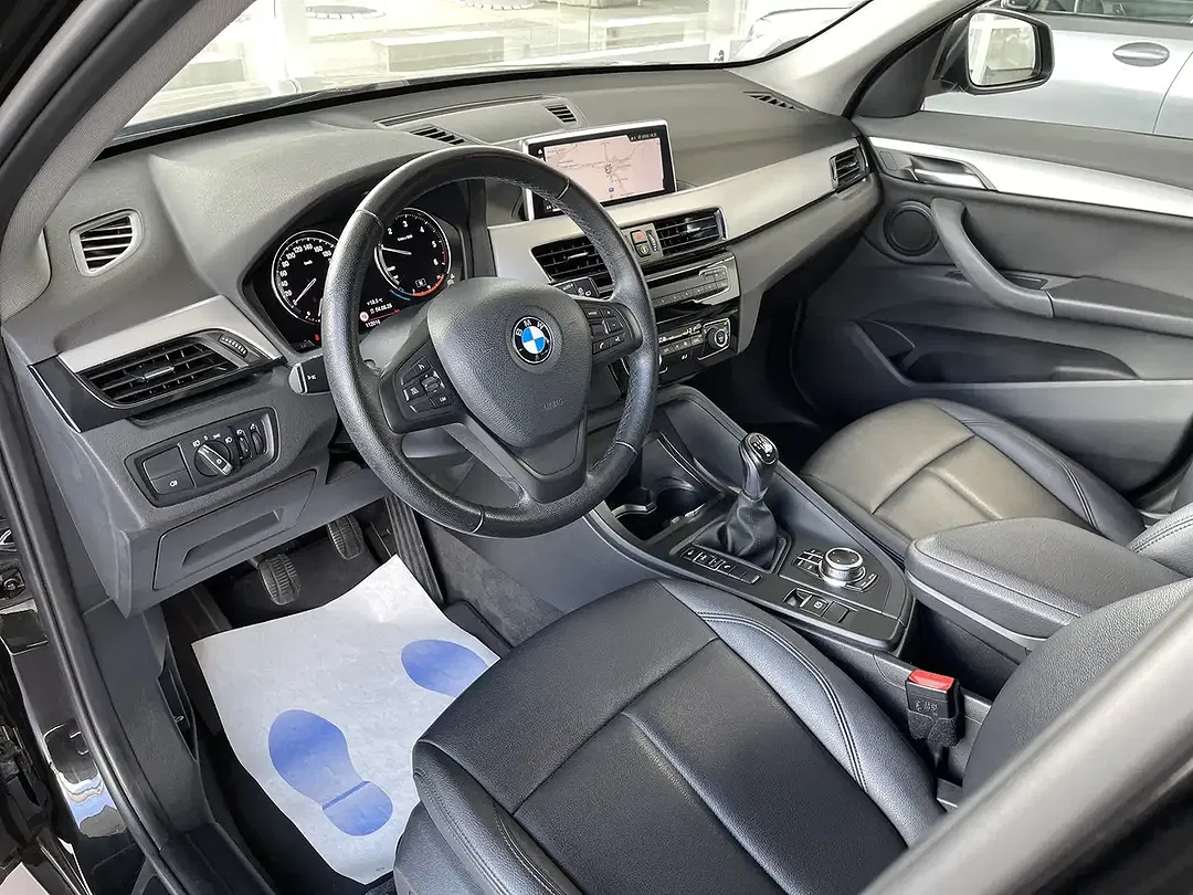 BMW X1 - Thumbnail 11