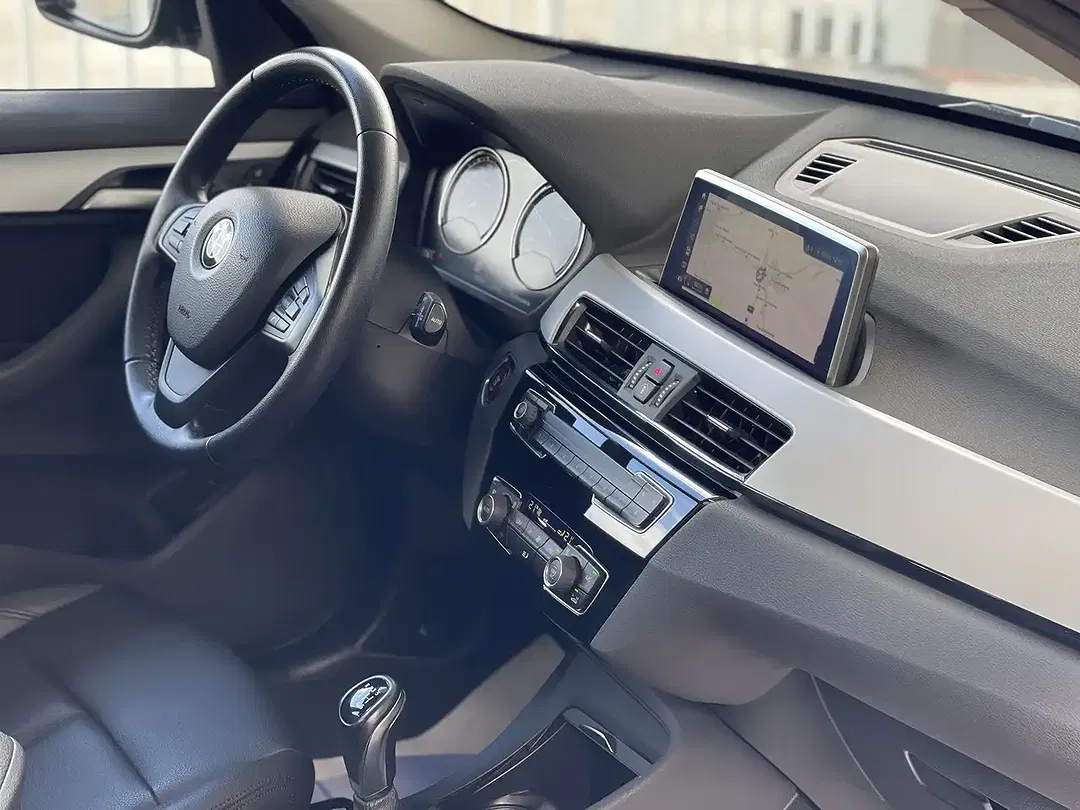 BMW X1 - Thumbnail 13
