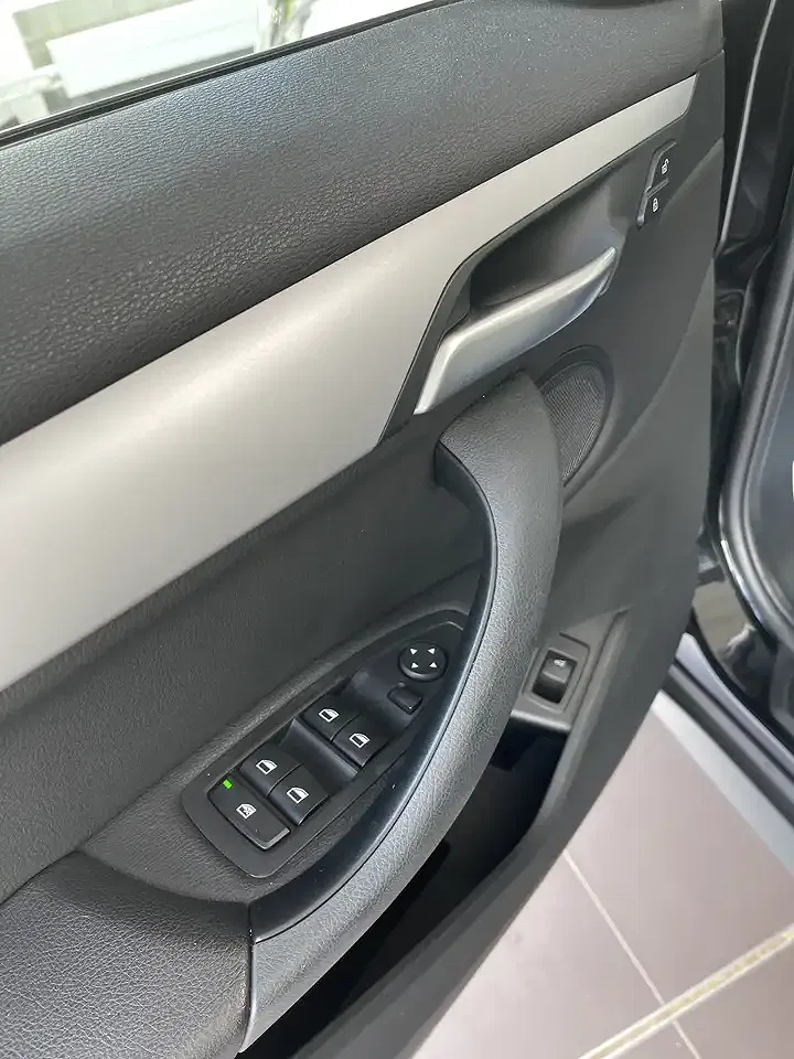 BMW X1 - Thumbnail 15