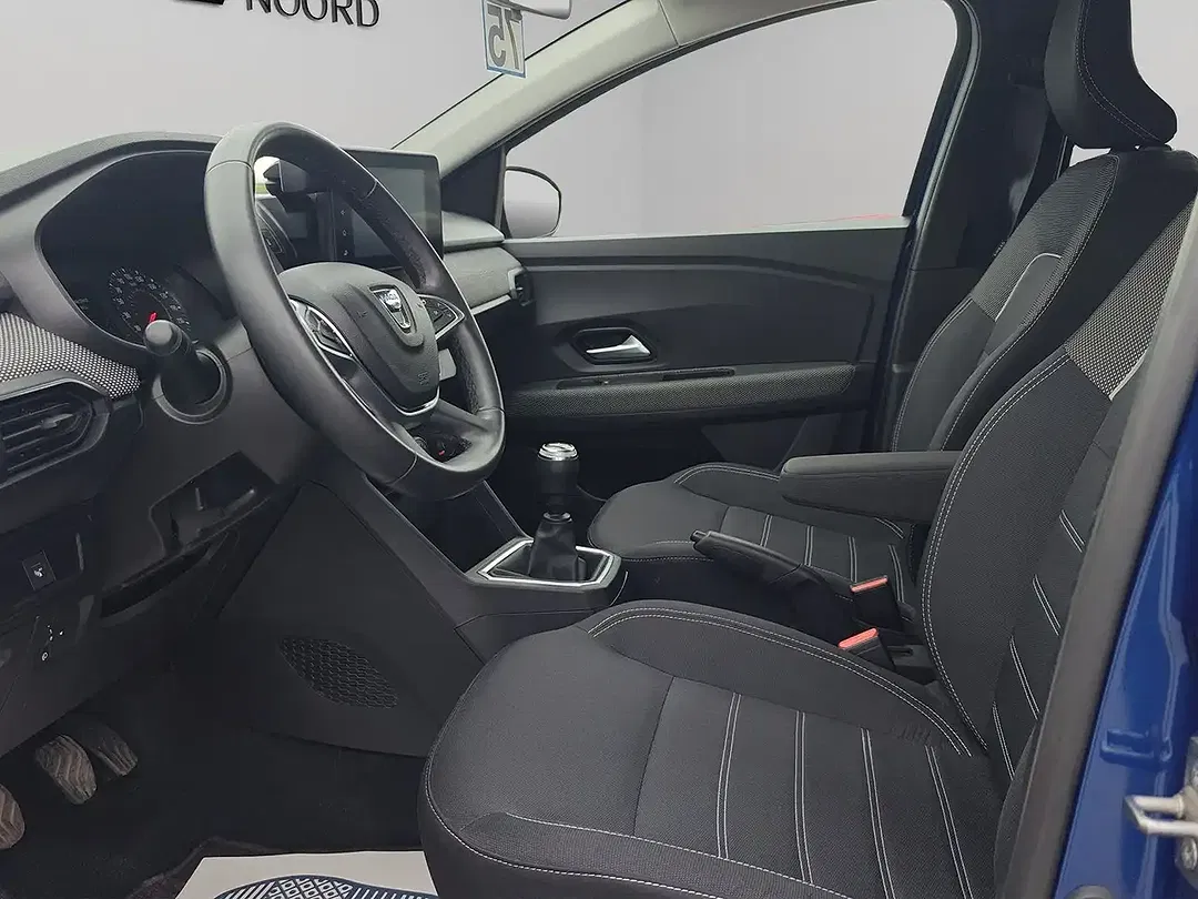 Dacia Sandero - Thumbnail 9