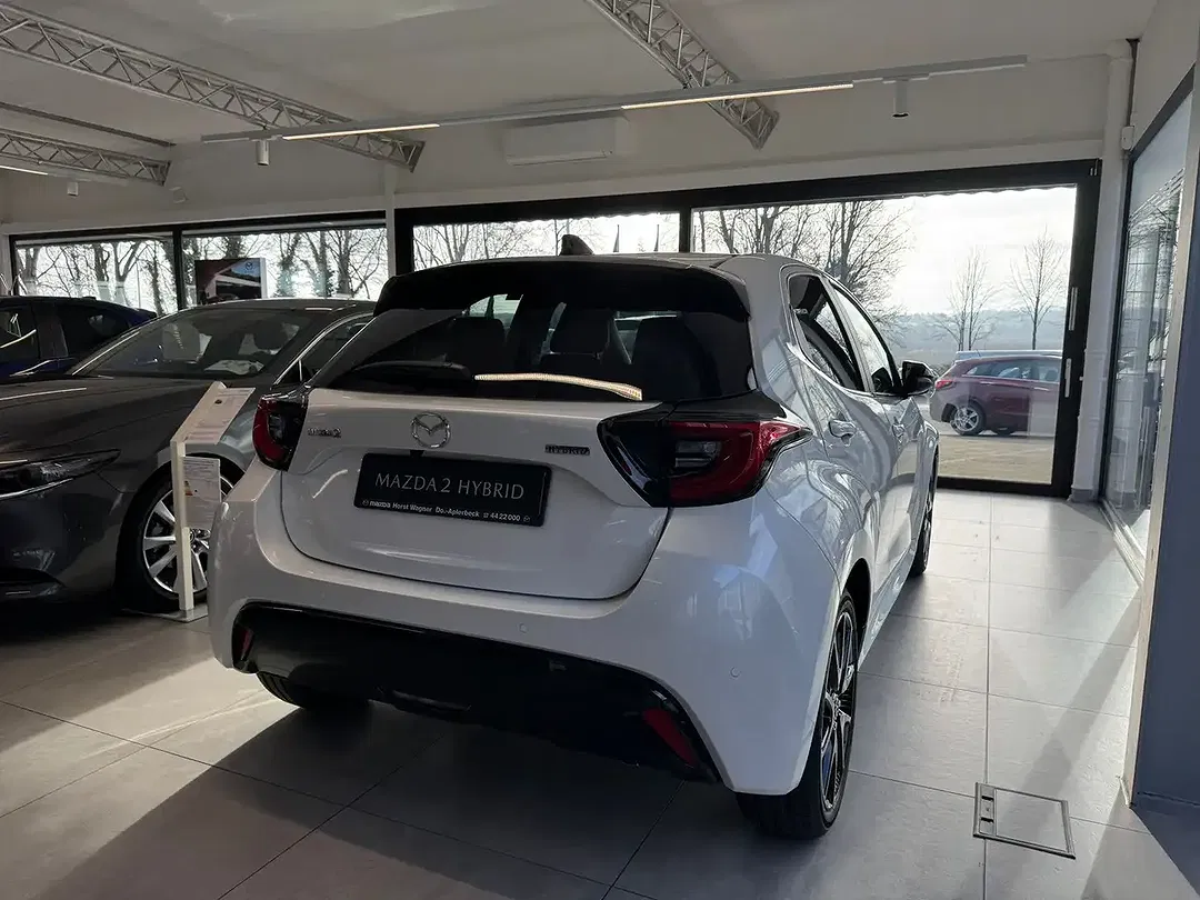 Mazda 2 - Thumbnail 8