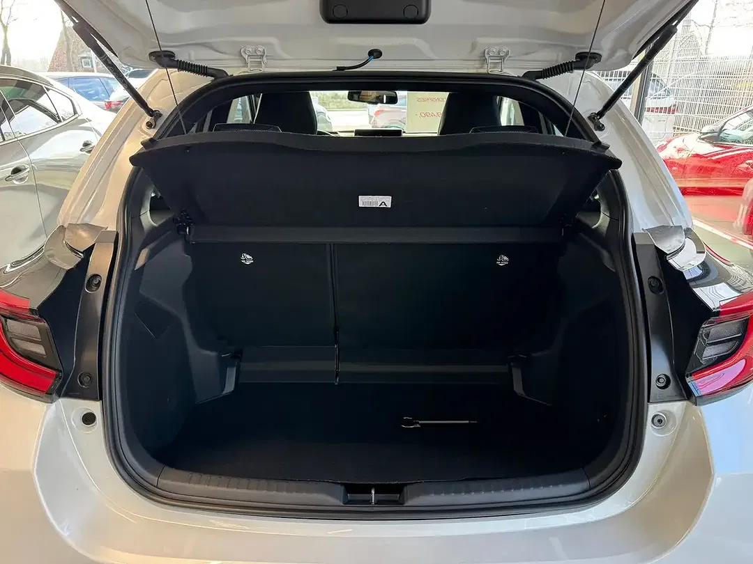 Mazda 2 - Thumbnail 9