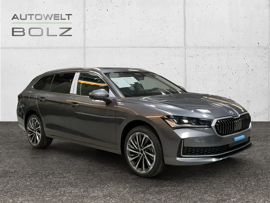 Skoda Superb - Thumbnail 2