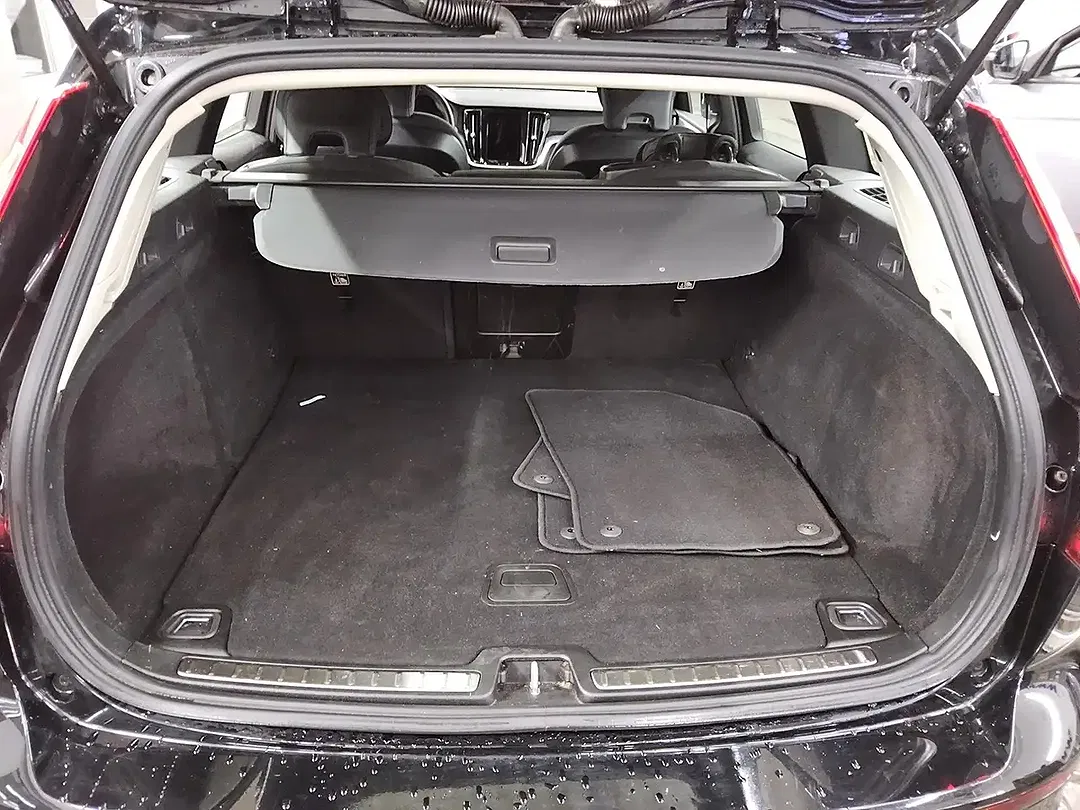 Volvo V60 - Thumbnail 11