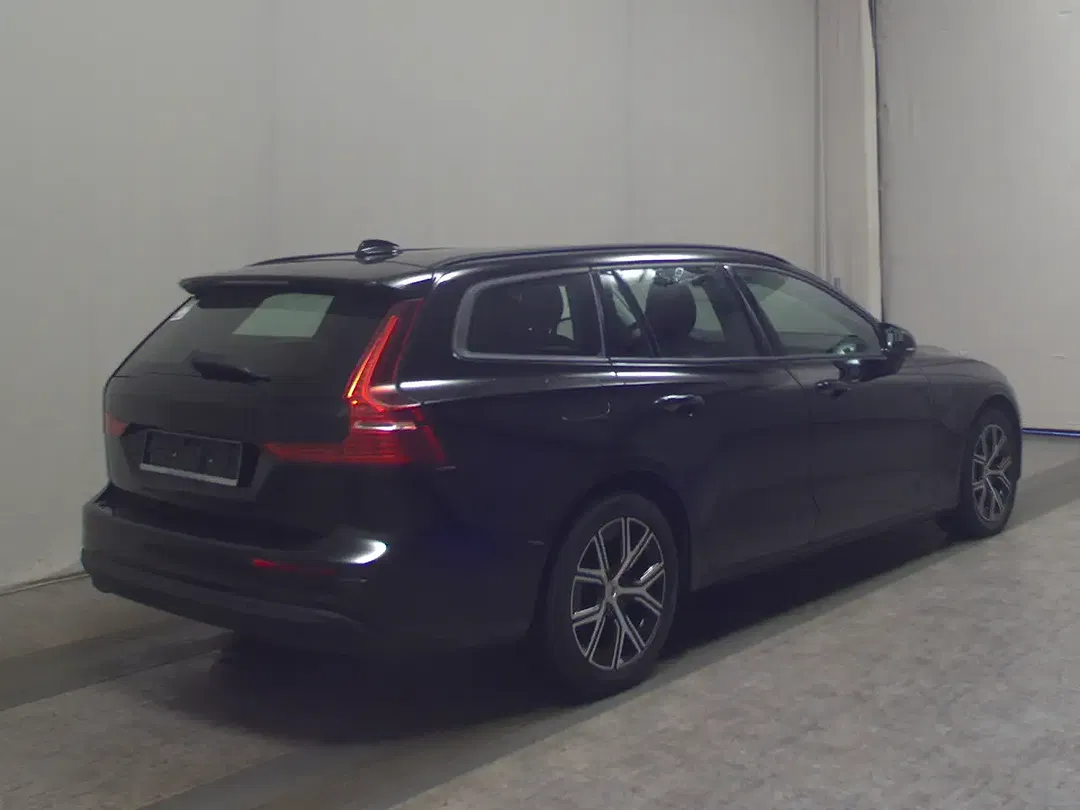 Volvo V60 - Thumbnail 3