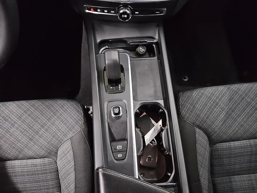 Volvo V60 - Thumbnail 5
